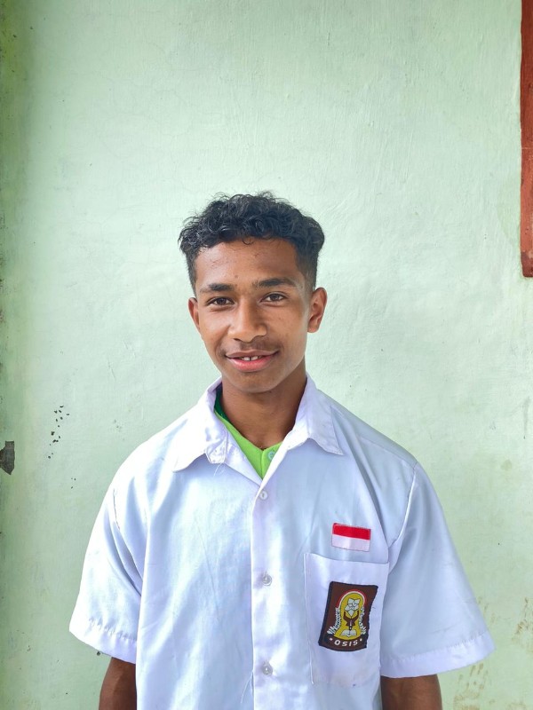APRIANDI TAMOES
